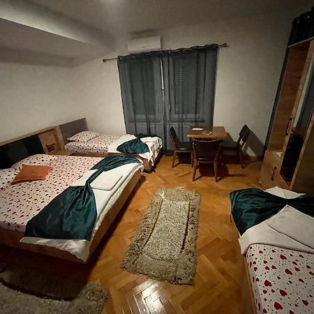 Madigan'S Hotel Kosovo Polje Exterior foto
