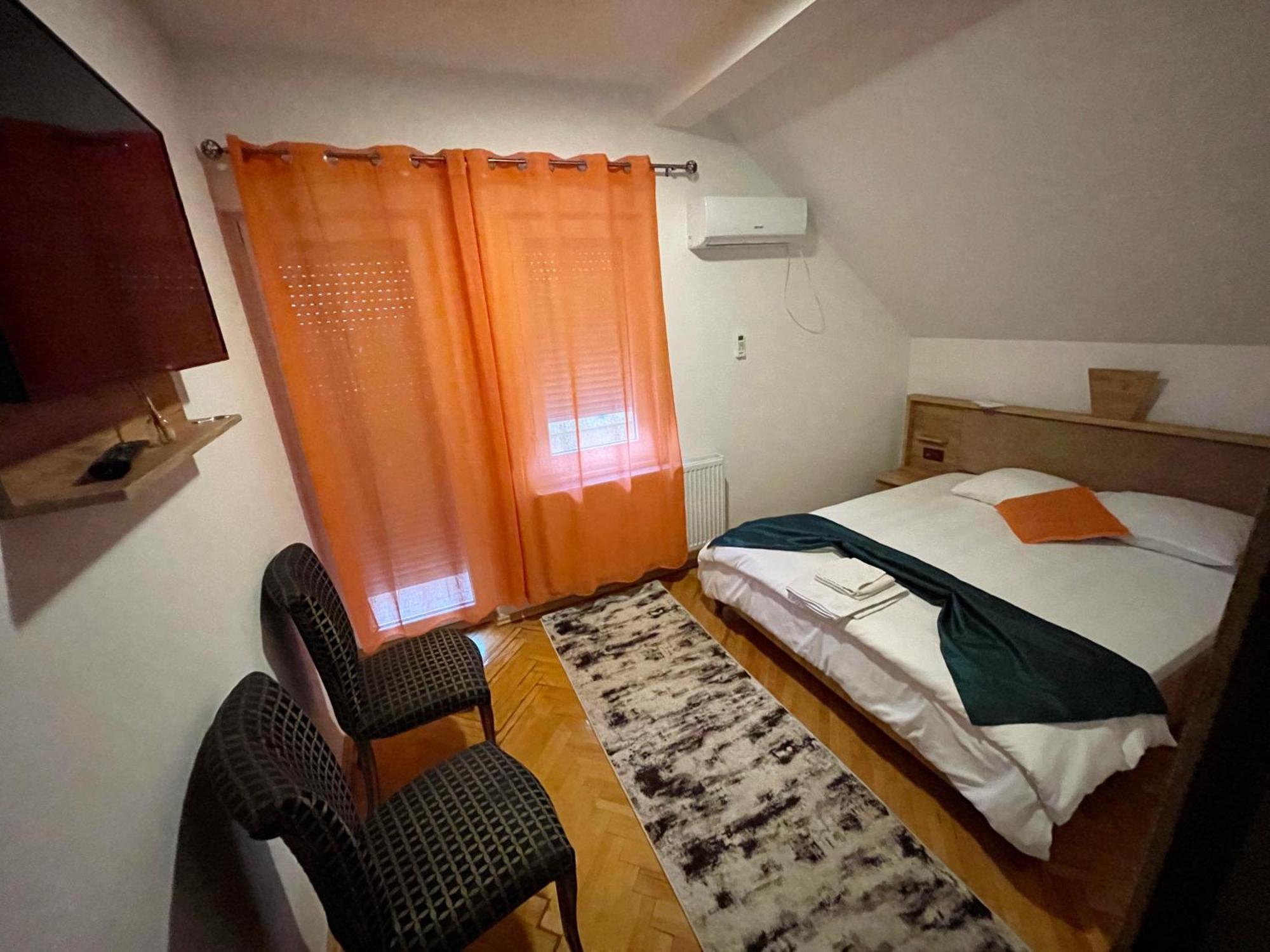 Madigan'S Hotel Kosovo Polje Exterior foto