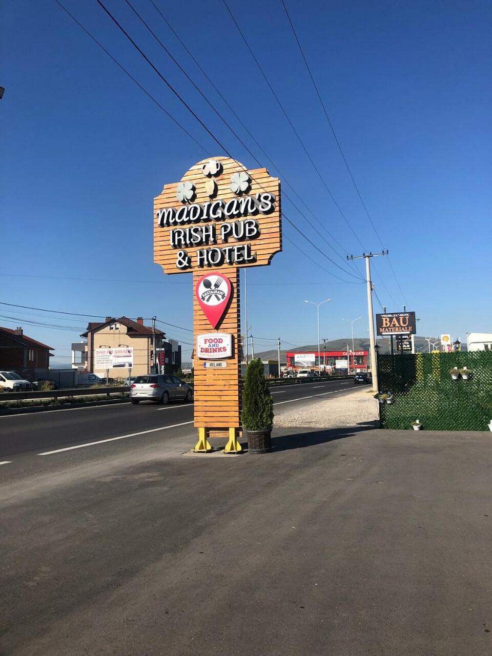 Madigan'S Hotel Kosovo Polje Exterior foto